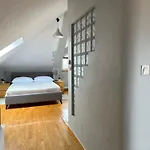Native Warszauera 3 Krakov
